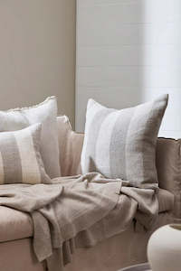 Cushions Throws 1: Bannockburn Feather Filled Cushion