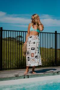 A Company Of Friends: Tie Sarong - Sol