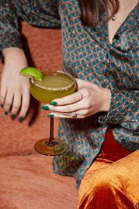 The Lou Coupe Glasses - Olive