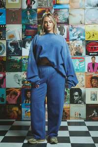 Best Selling: The Barrel Trackie - Navy