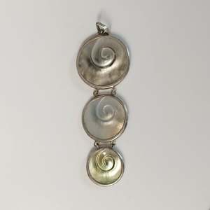 Jewelry: Mother of Pearl 3 Tier Pendant