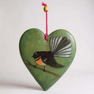 NZ Handcrafted Ceramic Heart L - Fantail