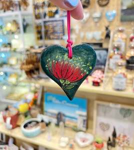 Ceramic Wall Arts: NZ Handcrafted Ceramic Heart S - Pohutukawa