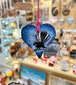 NZ Handcrafted Ceramic Heart S - Fantail