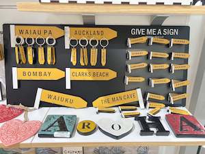 Give Me A Sign Keyholder - Pukekohe Area