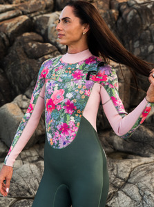 Womens Steamer Wetsuits: Women's Steamer Chest Zip Wetsuit 4/3mm- Garden By The Sea