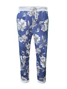 Clothing: Anne + Kate Italian Erice Dark Denim Pants 14-18