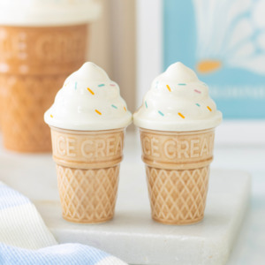 Gifts: Ice Cream Salt & Pepper Shakers