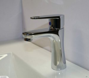 Swivel Round Bath Spout Brass