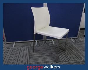 PR6298  White Shape Total Solutions Cafe Chair