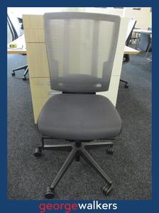 PR5656 - Grey EOS Cloud Ergo Office Chair
