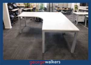 PR6597  White Melteca  Corner Workstation