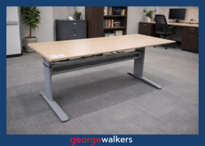 Desks: PR6577  Maple Melteca  Desk 1.6M