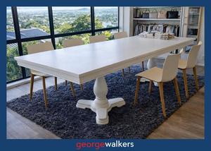 PR6544 Statement Dining Table