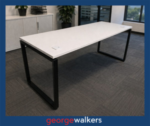 PR6607  White  Melteca Desk