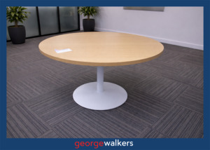 PR6668  Tawa Melteca  Round Display Table 900mm