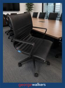 Meeting Room: Meeting Chair - Buro Diablo - Replica - Ribbed Leather - VL38