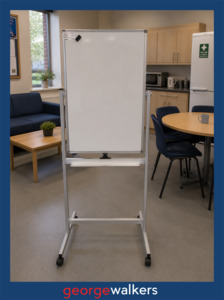 PR6748    Whiteboard on Stand