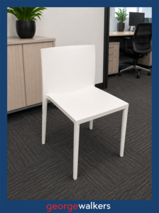 UFL CHAIR – ANDREU WORLD – DESIGNER – CREAM – RRP $900+ – PR6817C