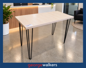 Table – Maple melteca – Hairpin legs – Compact – PR6984