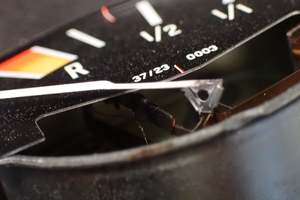 Repair Instrument Clusters Dash Boards Repairs: Bimetallic strip Gauge repair