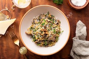 Creamy mushroom, leek and walnut farro risotto