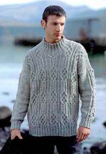 Turtle Neck Sweater with Cable - LisaFDesign - Vintage