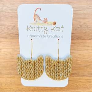 Earrings: Knitty Kat - Cat Hoop Earrings - Gold