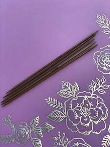 Double Pointed Needles - 5.0mm SHORT - 5" (13cm) Bamboo