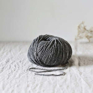 Woollen Spun: Granit - Cyrano - De Rerum Natura