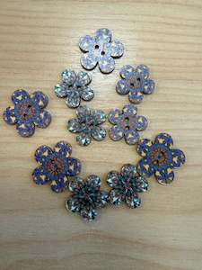 Buttons - Boho Wooden Flowers 20mm x 10 Mixed
