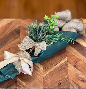 Ad Maiora Mohair: Ad Maiora - Mohair Yarn Bouquet - Beige Sand