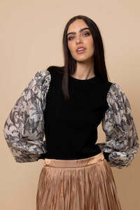 Amaya: Alma Knit Top - Black Floral
