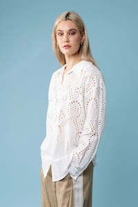 Amaya: Louise Shirt - Embroidered - White