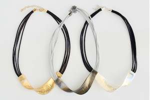 Archer House: Twist Donut Choker Necklace