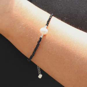 Silver Perle Black Spinel & Fresh Water Pearl Bracelet