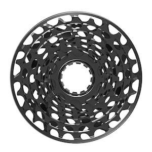 Drivetrain: SRAM X01 DH 7-Speed XG-795 MINI BLOCK™ Cassette