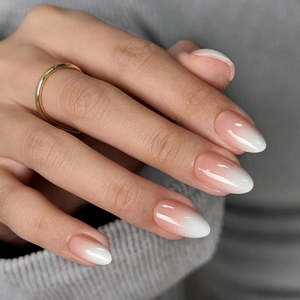 Almond: Ombre Vanilla Cream