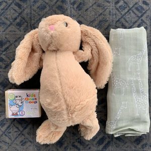 Products: New Baby Petite Gift Box
