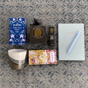 Products: Sympathy Gift Box