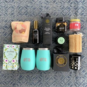 Products: Sips & Spa Gift Box