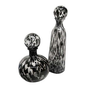 Homeware: Glass Decanter - Black
