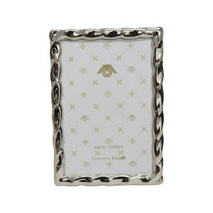 Photo Frames: Denton Frame