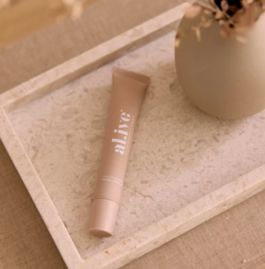 Al Ive: Al.ive Apricot & Sweet Fig Tinted Lip Butter