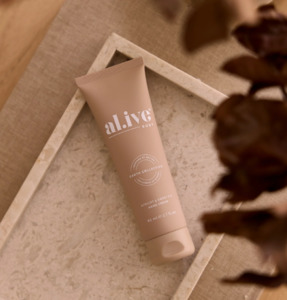 Al Ive: Al.ive Hand Cream - Apricot & Sweet Fig