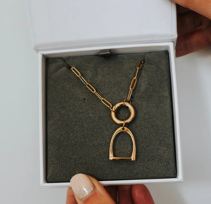 Jewellery Boxes: Charm Holder Stirrup Necklace - KATY B
