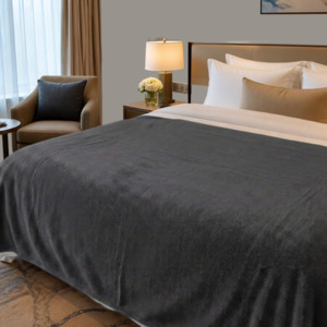 Accolade Polar Fleece Blanket - Charcoal