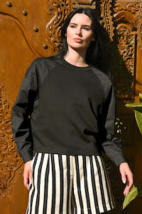 Top: Roll The Splice Top - Black/Black