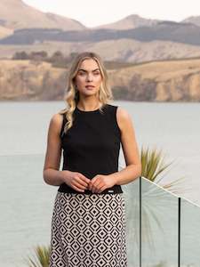 Knewe: True Tank - Black
