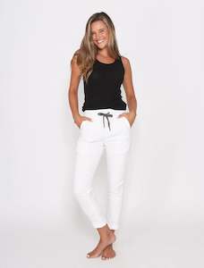 Monaco Jeans: Riley Jogger - White